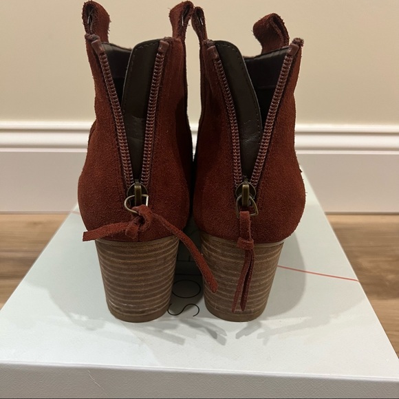 🔴 SOLD 🔴 SOCIETY OSKAR MARSALA COW SUEDE ANKLE BOOTS SHOES 8.5 EUC - Picture 10 of 10